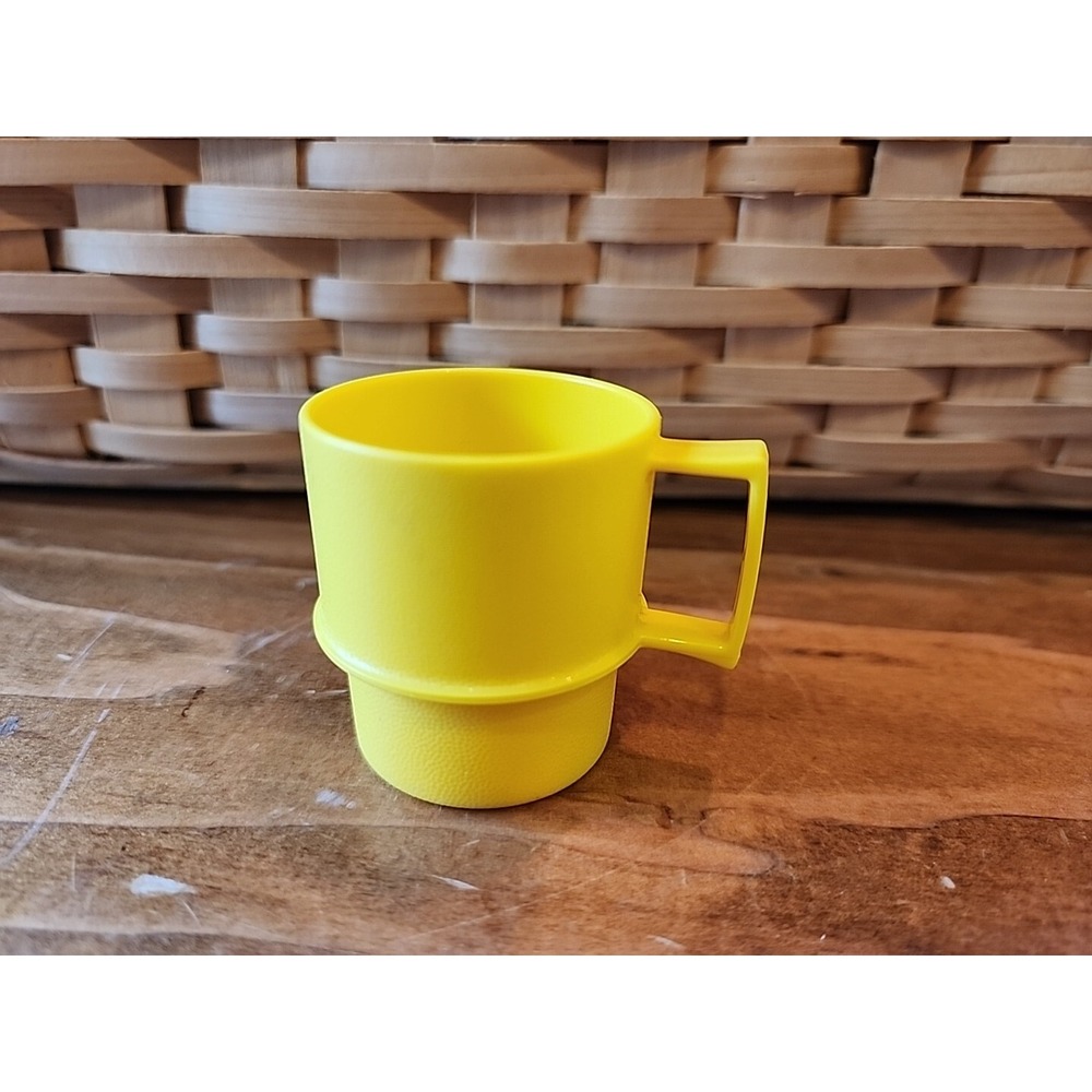 Vintage Tupperware Toys #1400 Mini Mug Cup 1.75" Tall Yellow Replacement For Set